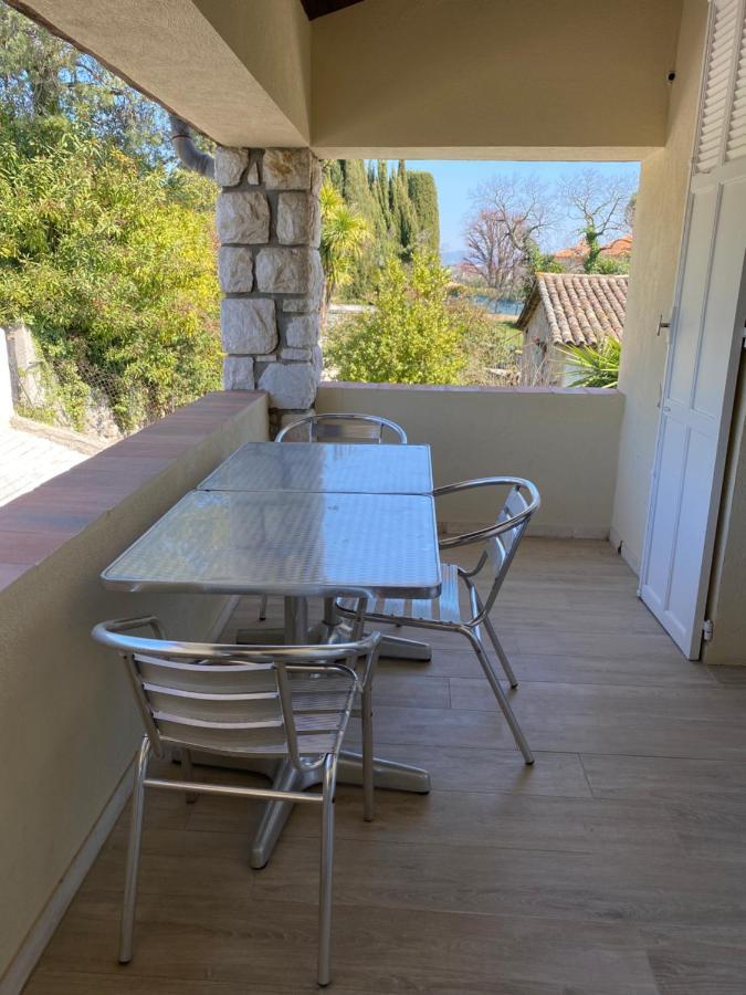Ravissante Maison A St Paul De Vence Сен-Поль-де-Ванс Экстерьер фото